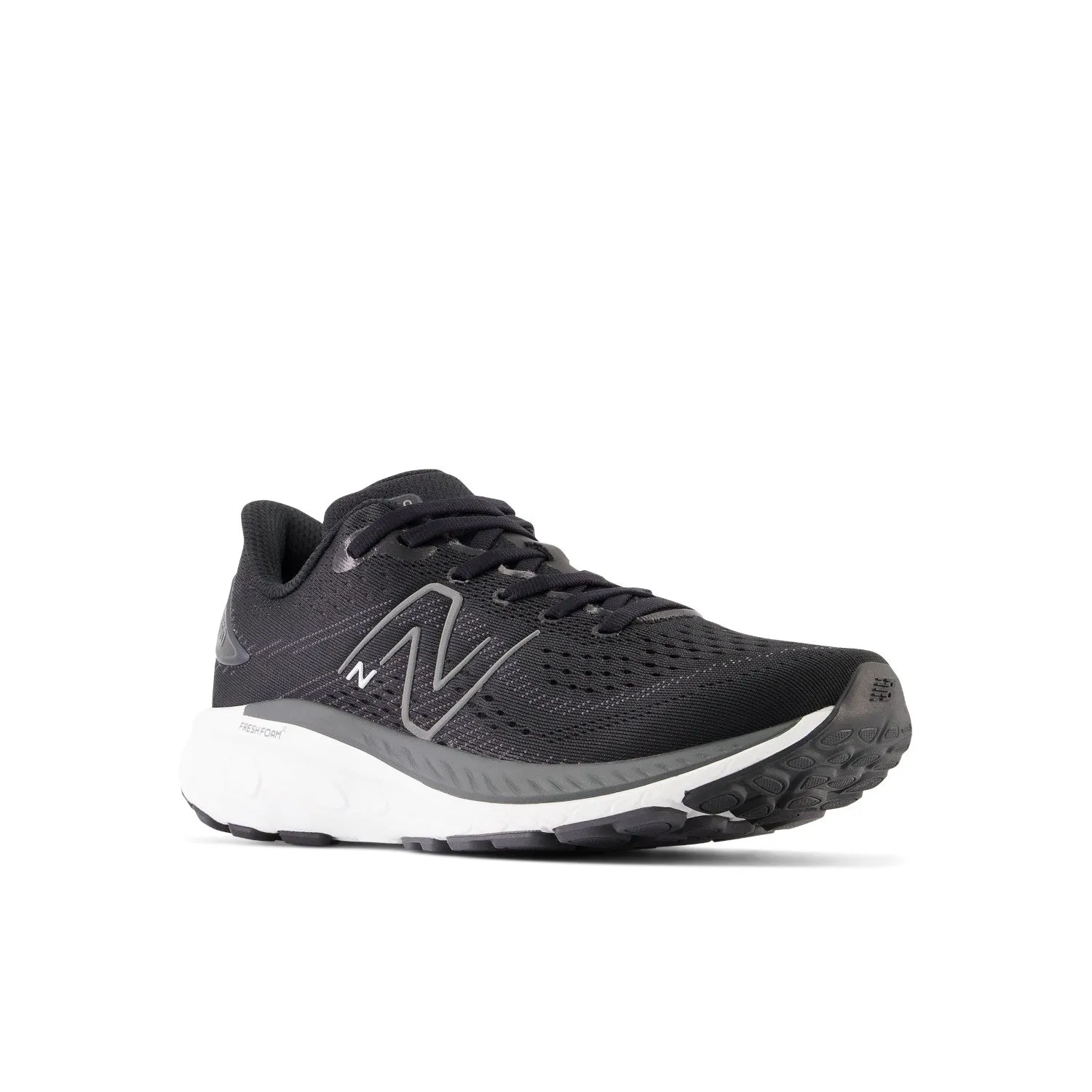 Big Kid's New Balance Fresh Foam X 860v13 Color: Black with White and Magnet