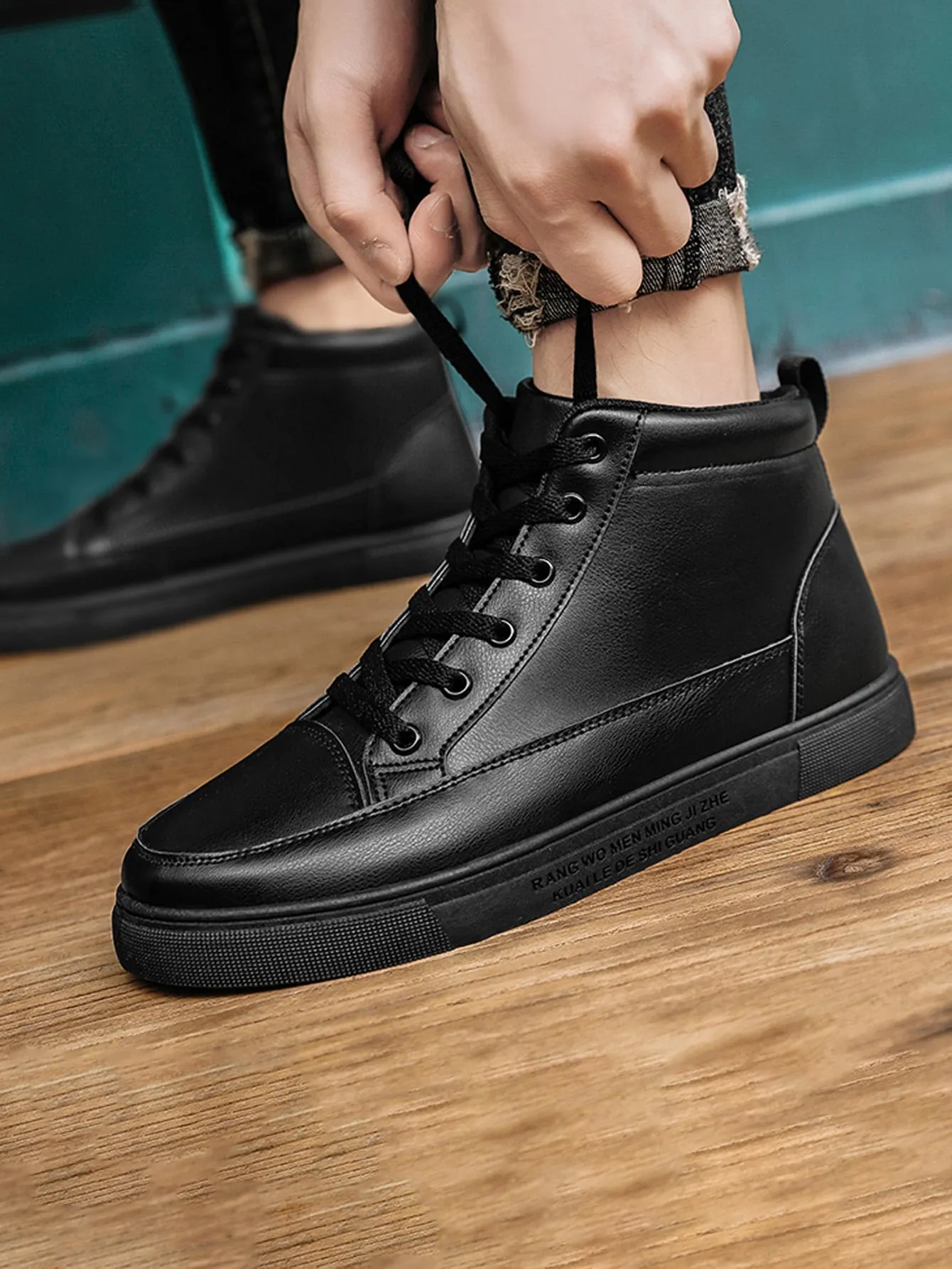 Men Black Lace-up Front Sneakers, High Top Round Toe Skate Shoes