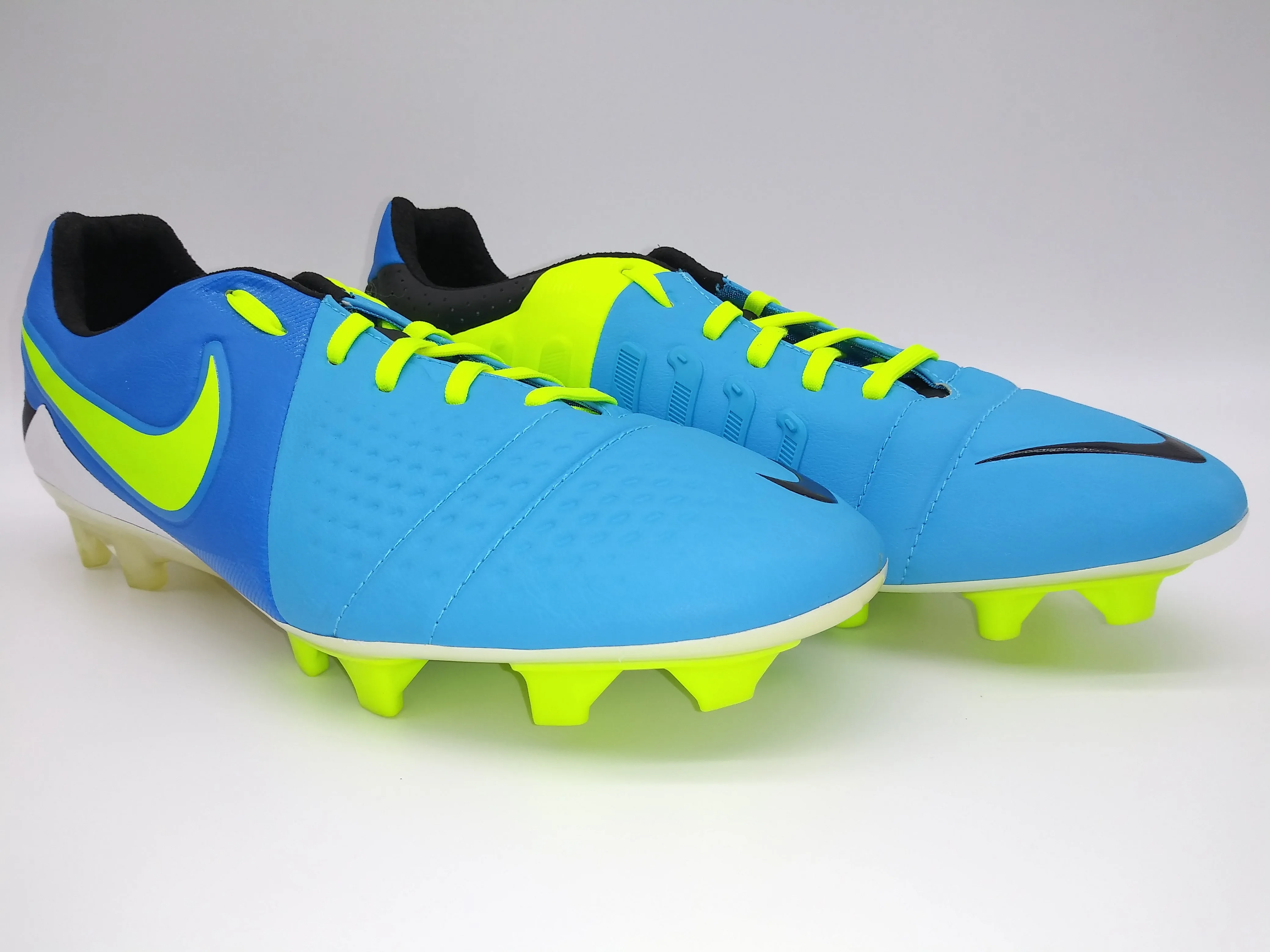 Nike CTR360 Maestri lll FG Blue Yellow