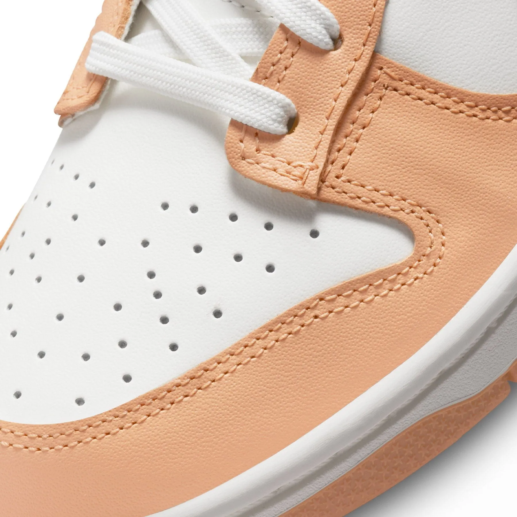 Nike Dunk Low Wmns 'Harvest Moon'