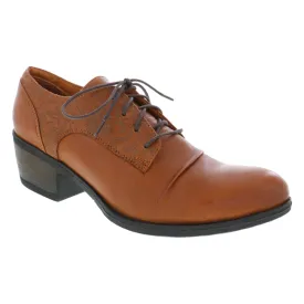 Women's Biza Valor Shoes Color: Brandy