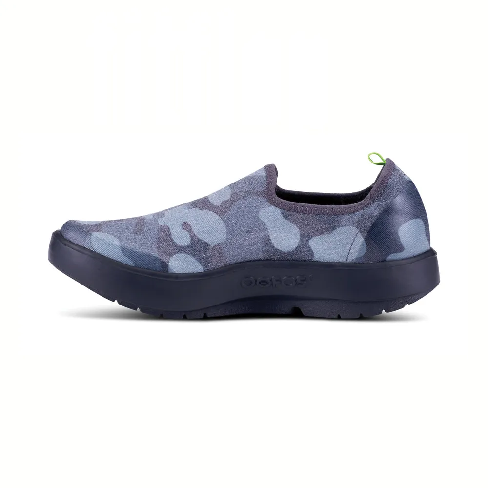 Women's Oofos OOmg eeZee Low Shoe Color: Grey Camo